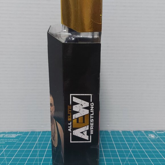 AEW Unrivaled Collection Walmart Eddie Kingston #135 Wrestling Action Figure - Picture 2 of 6